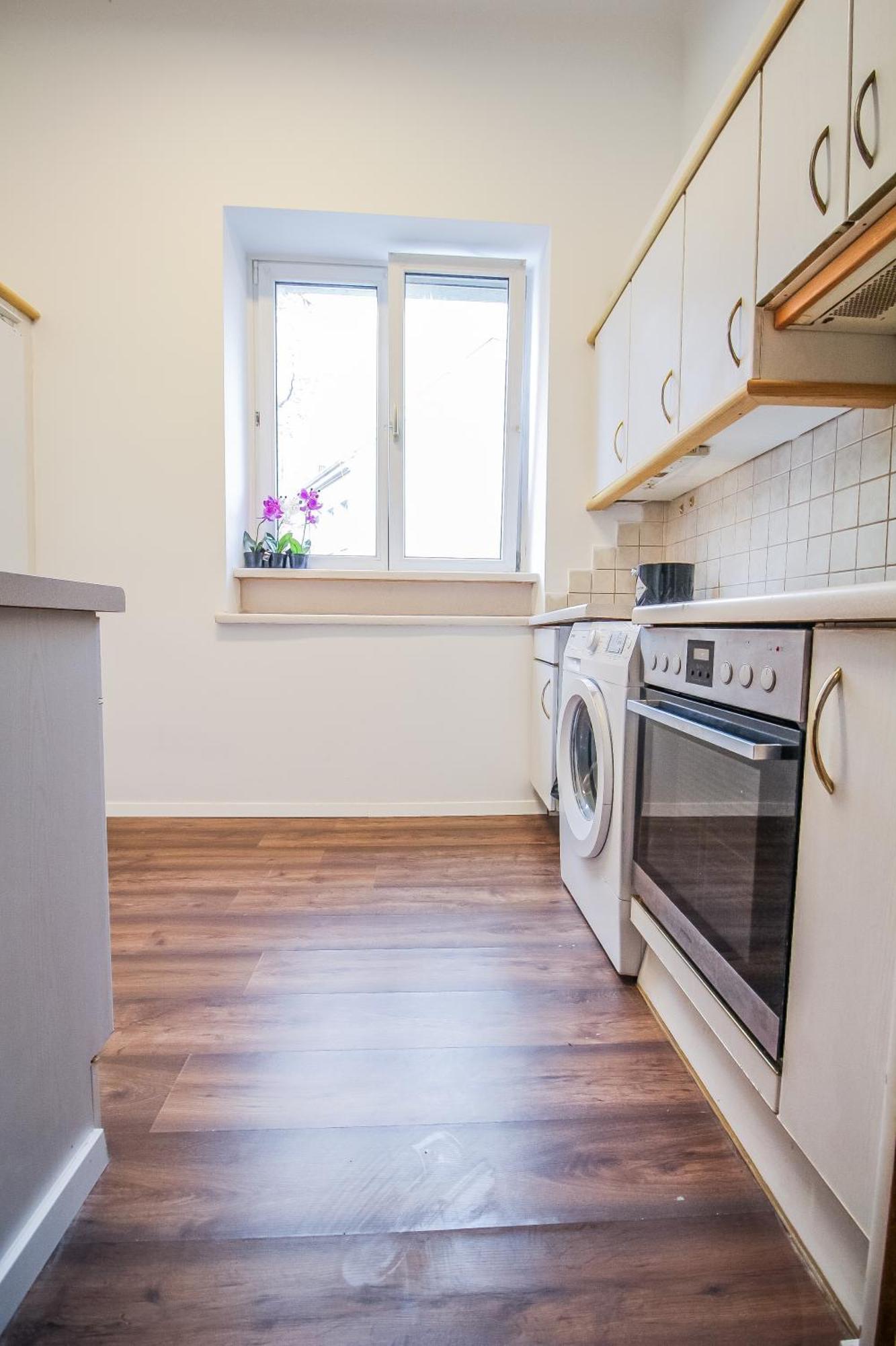 Privatunterkunft Comfortable In The Alterlaa Area Lv5 *